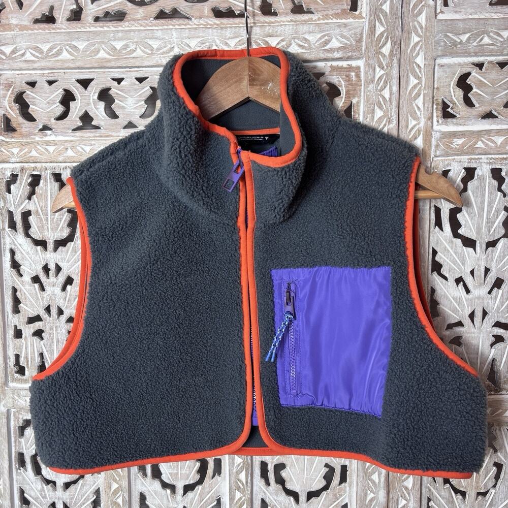 Zara Fleece Vest Women Cropped Full Zip Size M/L Granola Girl Outdoor Gorpcore